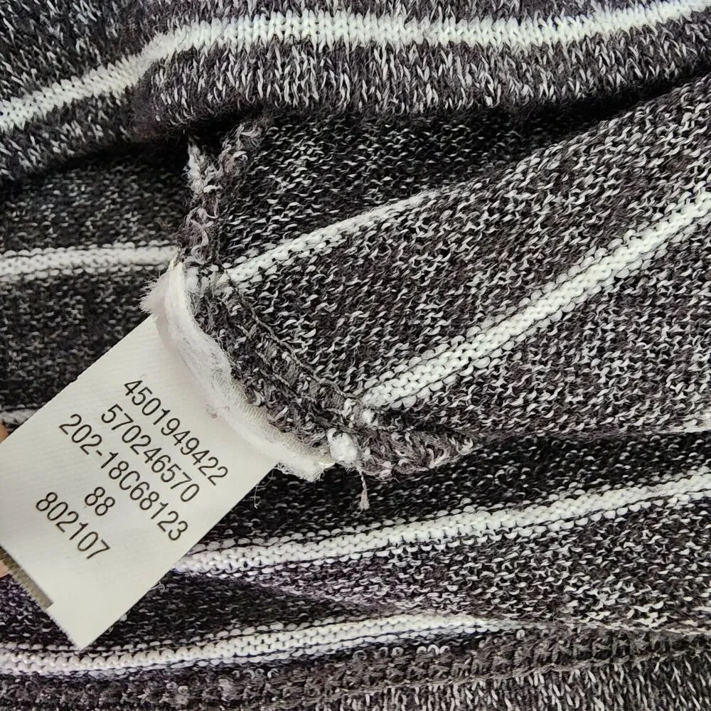 Chicos Tunic Top Womens Size 1 Medium Gray Striped Cowl Neck Long Sleeve Rayon